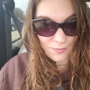 Meet your Posher, Briana